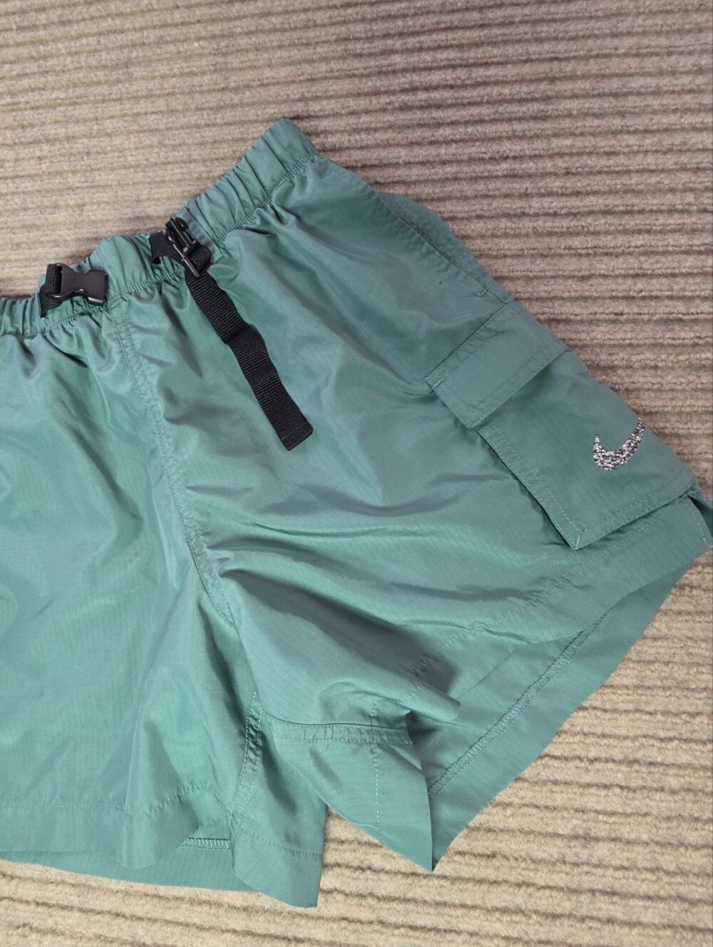 Nike Swim Voyage 5" Green Buckle Cover-Up Shorts Women's Medium